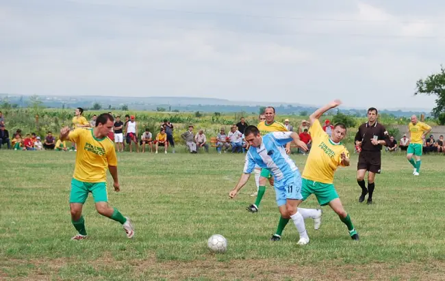 Foto Ultima oră: Stoicăneşti a câştigat la Slătioara o finală de Cupă tensionată