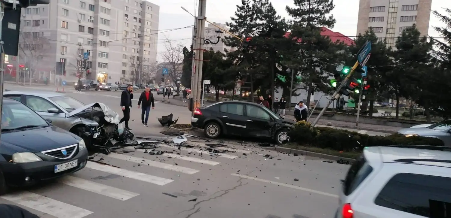 VIDEO  Incidente în tribune la CSM Slatina - Steaua. Jandarmii au