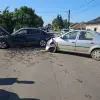 Foto Accident cu două autoturisme, la Tia Mare. O tânără a ajuns la Spitalul Corabia