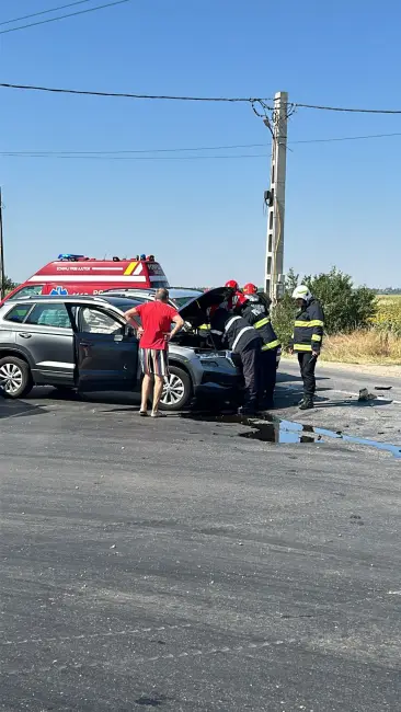 Foto Accident la Slătioara. Un bărbat, la spital (FOTO)