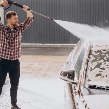 Foto Cum să speli corect mașina într-o spălătorie self wash?