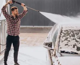 Foto Cum să speli corect mașina într-o spălătorie self wash?