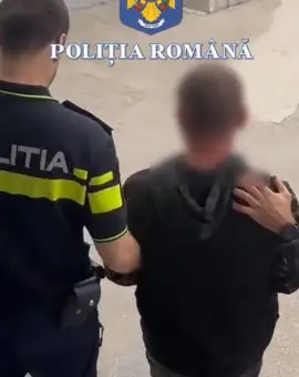 Foto Un tânăr din Ghimpețeni și-a dat foc la casă și a fost reținut de poliţişti pentru 24 de ore (VIDEO)