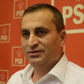 Foto Marius Oprescu: Am votat ÎMPOTRIVA legii care ar permite candidatura președintelui ca independent pe listele unui partid politic