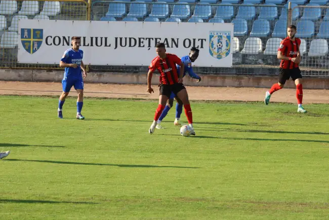 Foto VIDEO. CSM Slatina, goluri spectaculoase în meciul cu CSM Resiţa, câştigat cu 4-0