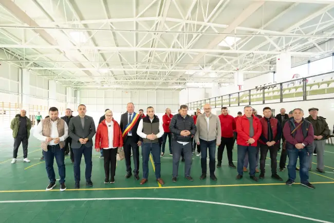 Foto Sală de sport modernă, inaugurată la Slătioara (FOTO)