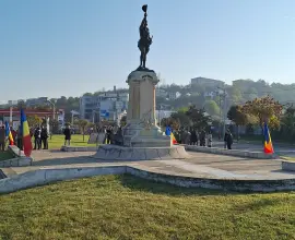 Foto Ziua Armatei Române, sărbătorită la Slatina printr-o ceremonie la Monumentul Ecaterinei Teodoroiu (FOTO)