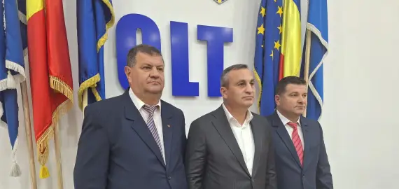 Foto Virgil Delureanu şi Ionuţ Ivan, realeşi vicepreşedinţi CJ Olt