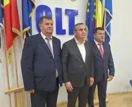 Foto Virgil Delureanu şi Ionuţ Ivan, realeşi vicepreşedinţi CJ Olt