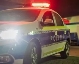 Foto Un poliţist, din Olt, aflat sub influenţa alcoolului a provocat un accident pe strada Piteşti