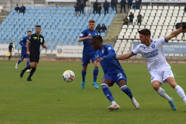 Foto CSM Slatina pierde cu FCU Craiova dintr-un penalty inexistent. „Această înfrângere este din cauza unui penalty care nu a fost”