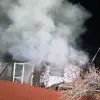 Foto Casă din Tufeni, distrusă de un incendiu izbucnit de la un scurtcircuit electric