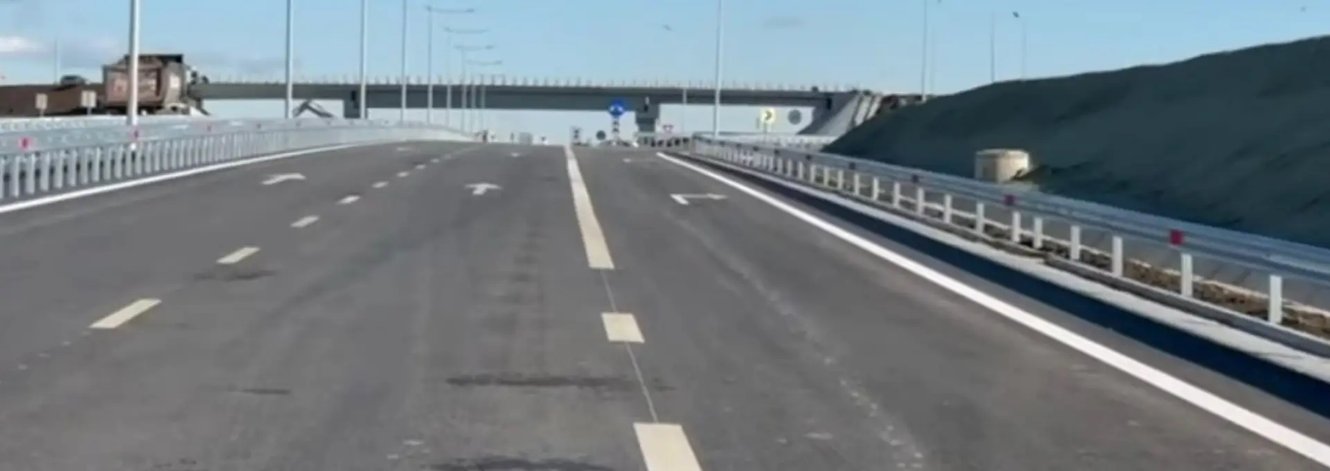 Foto Încă 17,7 km din Drumul Expres Craiova-Pitești, aproape gata: Săptămâna viitoare începe circulația pe Tronsonul 1 (VIDEO)