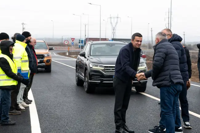 Foto Guvernarea PSD, promisiune onorată: Tronsonul Colonești-Albota al Drumului Expres a fost inaugurat, segmentul Robănești-Craiova deschis mâine (FOTO)