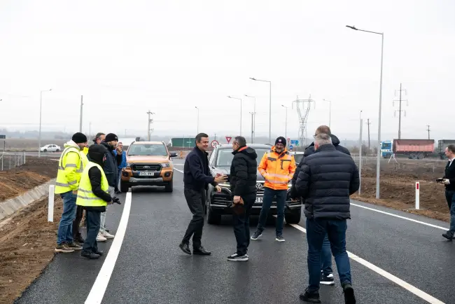 Foto Guvernarea PSD, promisiune onorată: Tronsonul Colonești-Albota al Drumului Expres a fost inaugurat, segmentul Robănești-Craiova deschis mâine (FOTO)