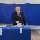 Foto Paul Stănescu: În această zi de mare sărbătoare îi rog pe toți românii să vină la vot