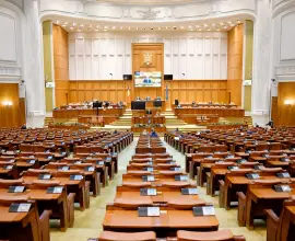 Foto Cine intră în noul parlament. Senatorii şi deptaţii din judeţele României