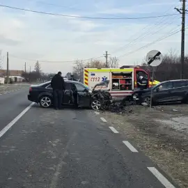 Foto Două persoane la spital, în urma unui accident produs la Strejeşti