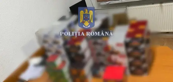 Foto Sute de kilograme de petarde, confiscate de poliţişti în Slatina