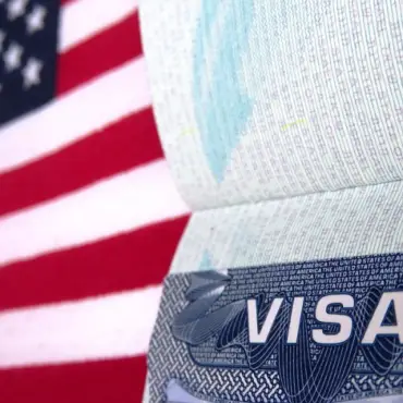 Foto Fără vize în SUA. Intrarea României în programul Visa Waiver, oficializată vineri la Washington