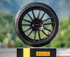 Foto Pirelli P Zero: celebrarea a 40 de ani de la prima anvelopă ultra-high performance din istorie