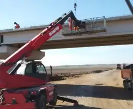 Foto Se lucrează pe ultimii 12 km ai Drumului Expres Craiova-Piteşti (VIDEO)