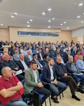 Foto Social-democrații olteni susțin candidatura lui Antonescu la președinție. Congres în format hibrid în sala CJ Olt