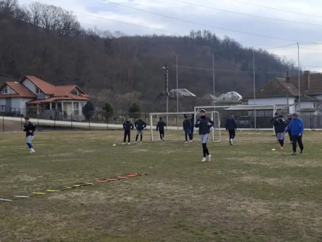 Foto Petrolul Potcoava, amical cu Viitorul Dăeşti la final de cantonament