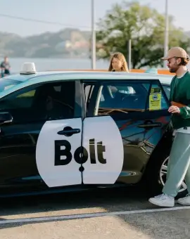 Foto Oficial: Bolt lansează serviciile de transport la cerere în Slatina