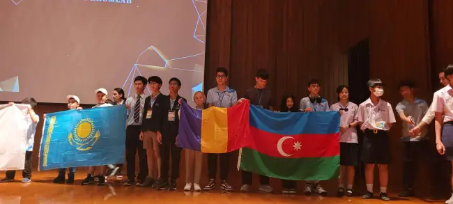 Foto Ştefan Eduard Florin, micul matematician din Caracal. Elev în clasa a IV-a, acesta a câştigat premiul de aur al concursului „Math International Challenge”