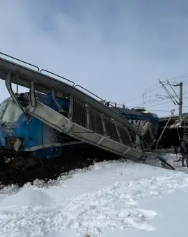 Foto Circulația reluată între Mihăești și Radomirești, după accidentul feroviar din februarie