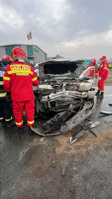 Foto FOTO. Accident pe Centura de Nord a Craiovei. Trafic rutier blocat, după un carambol cu cinci autovehicule