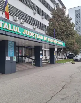 Foto Consiliul Județean Olt ia măsuri pentru acoperirea gărzilor la Spitalul Slatina: stimulente financiare pentru medicii rezidenți