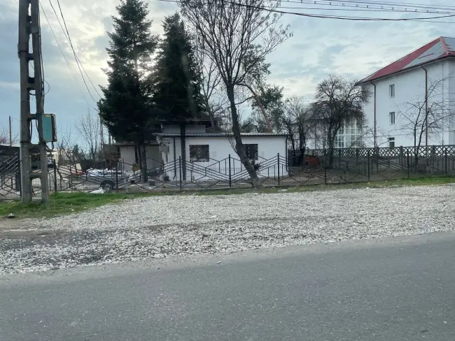 Foto Construcţie ILEGALĂ în curtea Dezvoltare Urbană Slatina. ISC în control (FOTO)