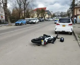 Foto Motociclist din Slatina, la spital în urma unui accident rutier