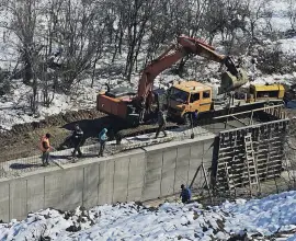 Foto CJ Olt demarează lucrări de reparații și consolidare pe drumurile județene DJ 657B și DJ 644A (FOTO)